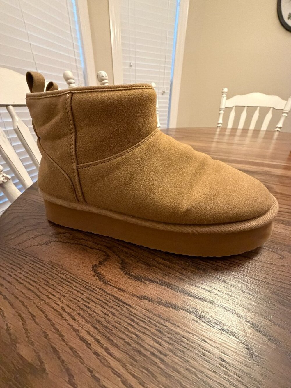 American Eagle Tan Suede Ankle Bootie Boots Faux Fur Lined Pull-On US 10